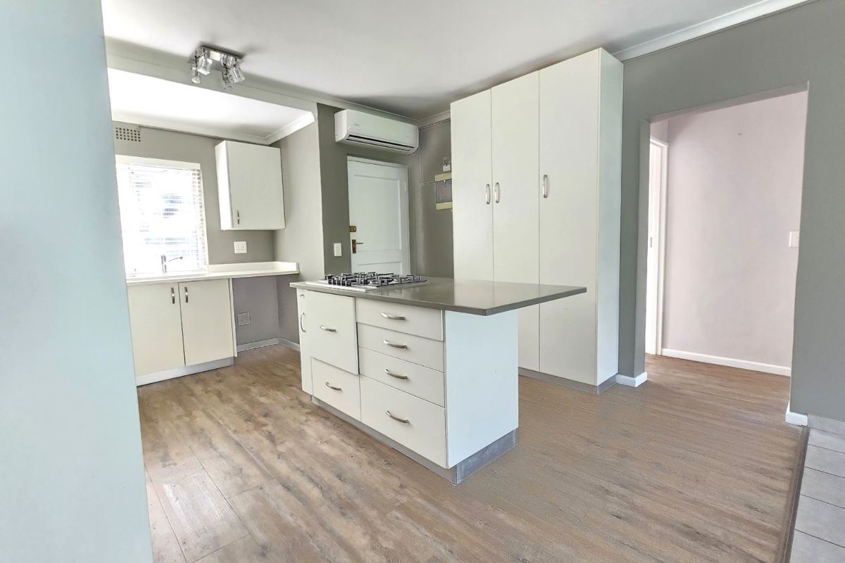 Apartment For Sale in Cayman Beach - Photo 3