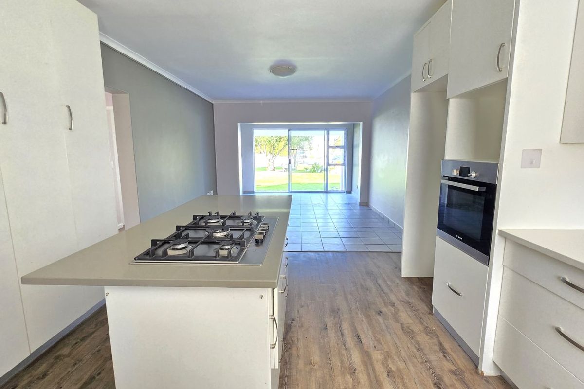 Apartment For Sale in Cayman Beach - Photo 5