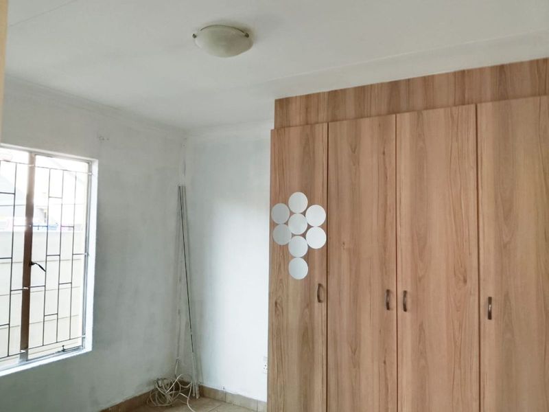 House To Rent in Leopard's Rest Security Estate - Photo 2