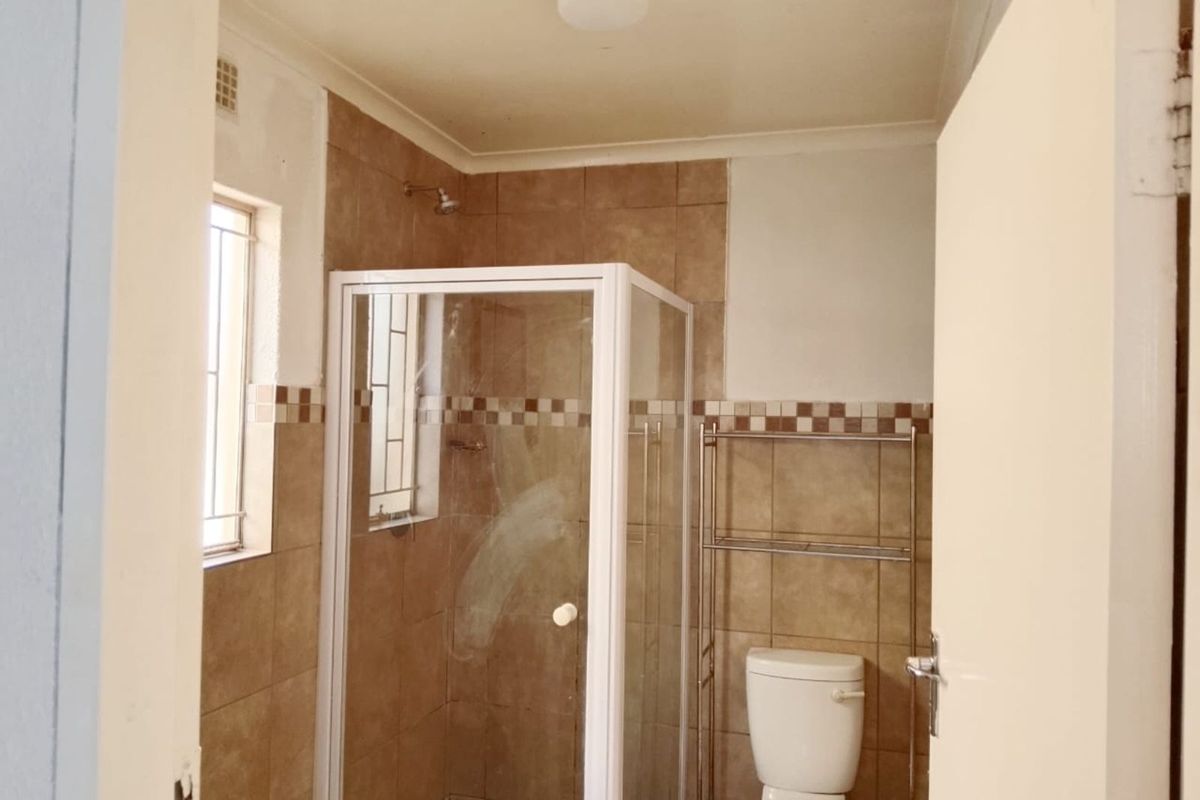 House To Rent in Leopard's Rest Security Estate - Photo 3