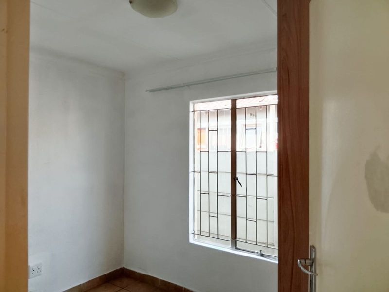 House To Rent in Leopard's Rest Security Estate - Photo 4