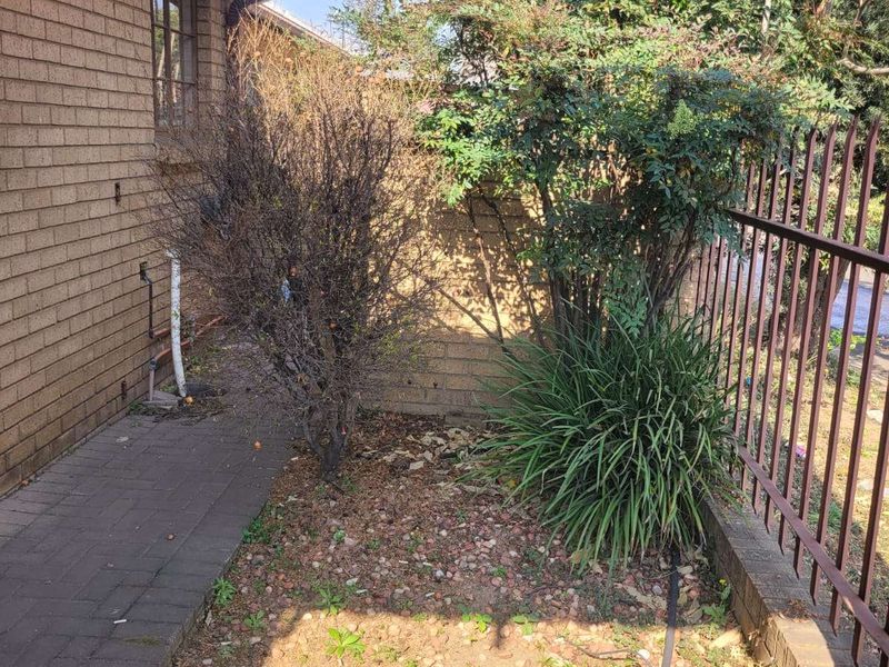 Townhouse For Sale in Reyno Ridge - Photo 4