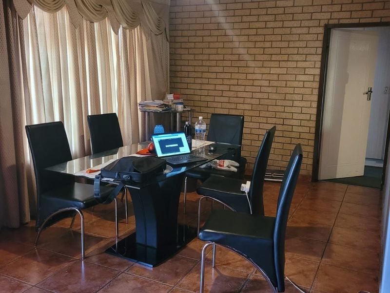 Townhouse For Sale in Reyno Ridge - Photo 3