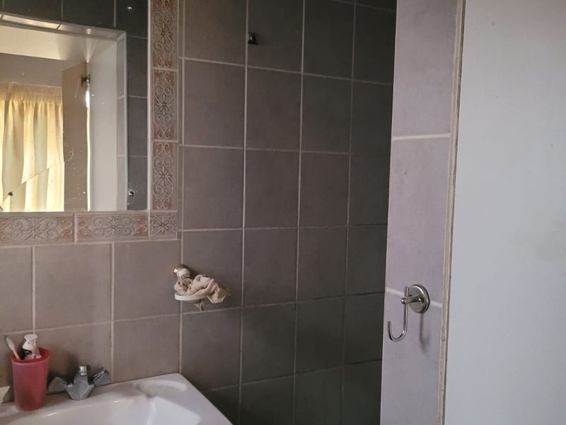 Townhouse For Sale in Reyno Ridge - Photo 5