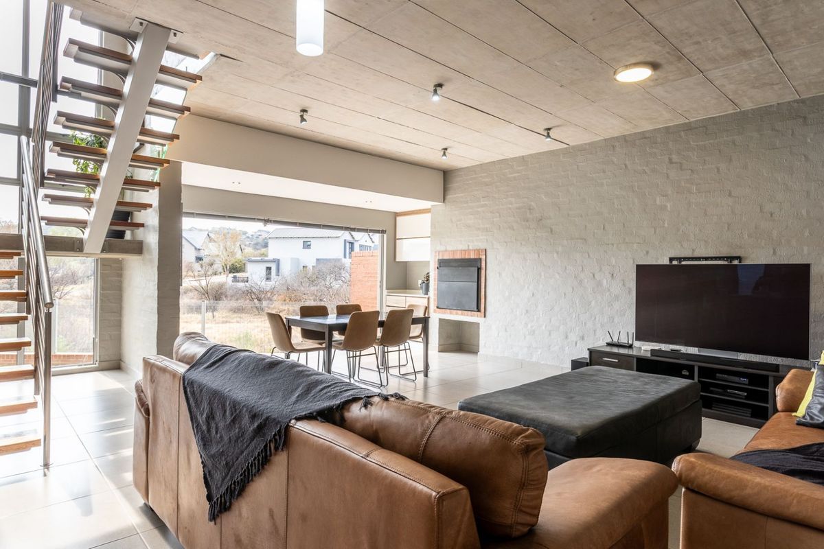 Townhouse For Sale in The Hills Game Reserve Estate - Photo 3