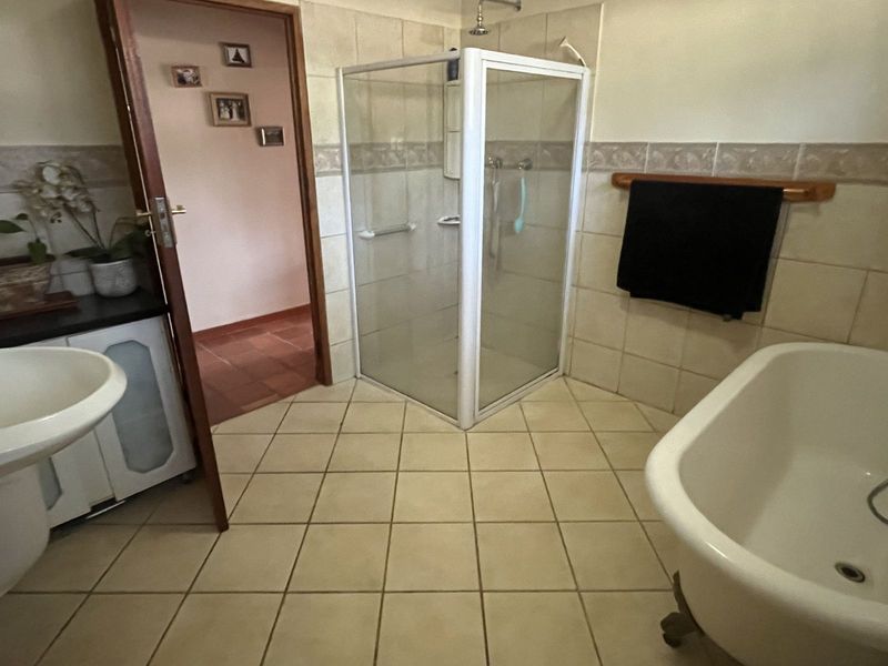 House For Sale in Benoni AH - Photo 10