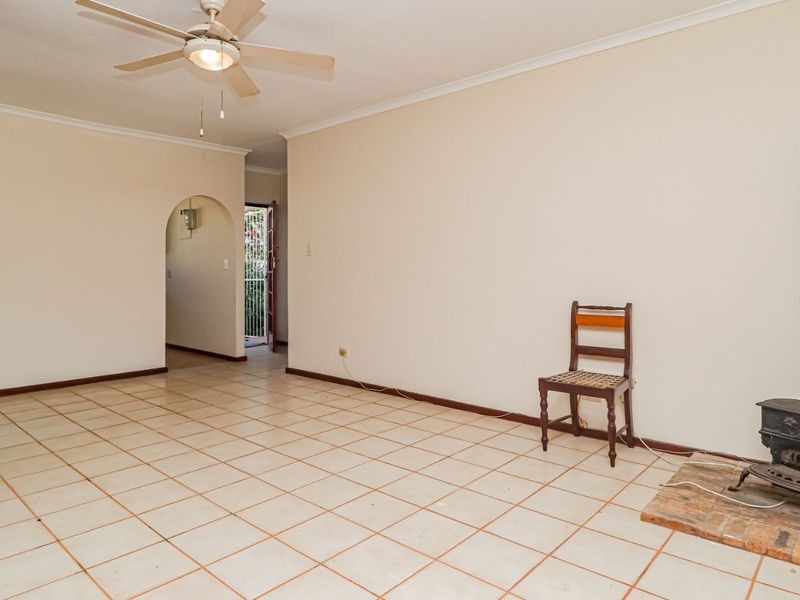 House For Sale in Capri - Photo 6