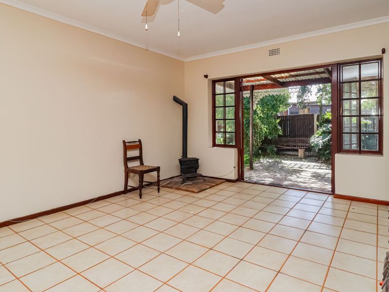 House For Sale in Capri - Photo 5