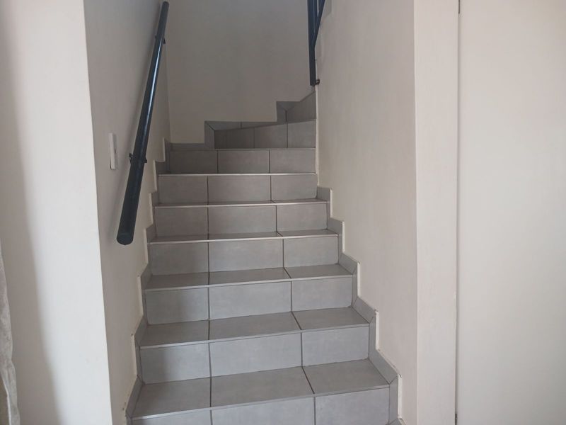 Townhouse For Sale in Chantelle - Photo 7