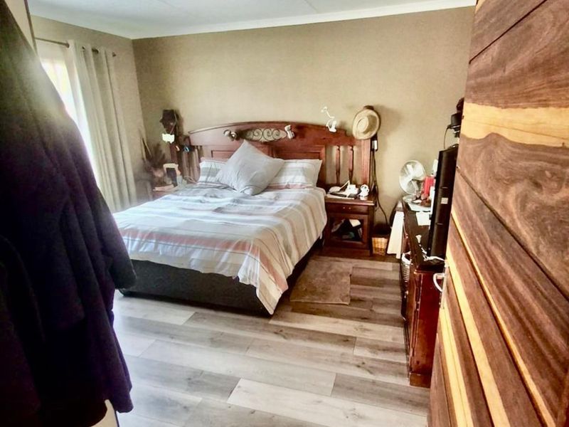 House For Sale in Secunda Central - Photo 10