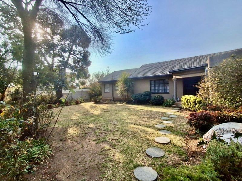 House For Sale in Secunda Central - Photo 3