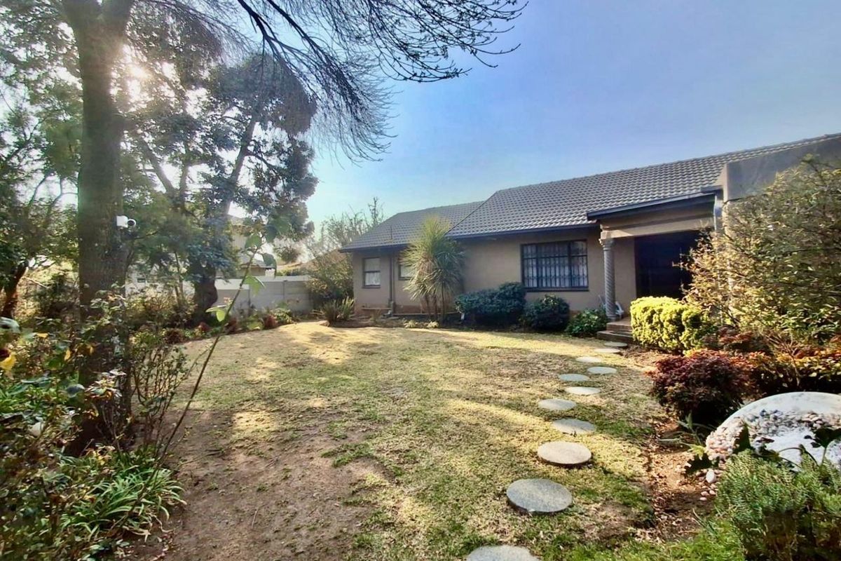 House For Sale in Secunda Central - Photo 3