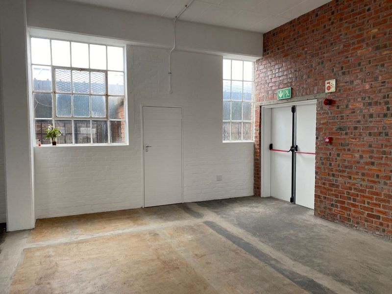 Industrial To Rent in Diep River - Photo 8