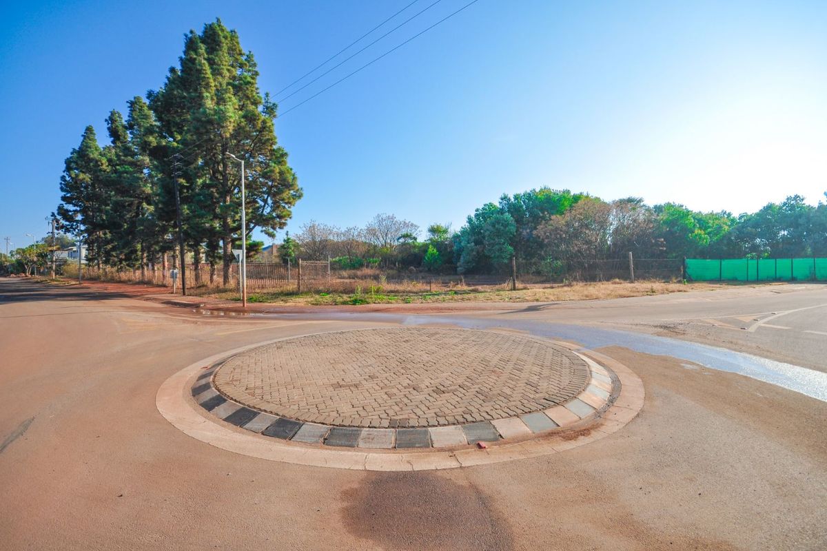 Vacant Land Residential For Sale in Faerie Glen - Photo 2