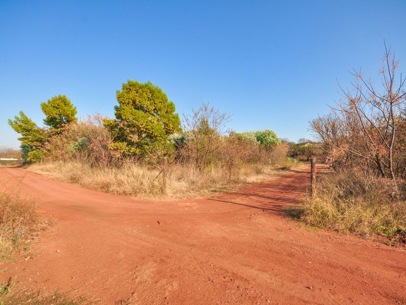 Vacant Land Residential For Sale in Faerie Glen - Photo 6