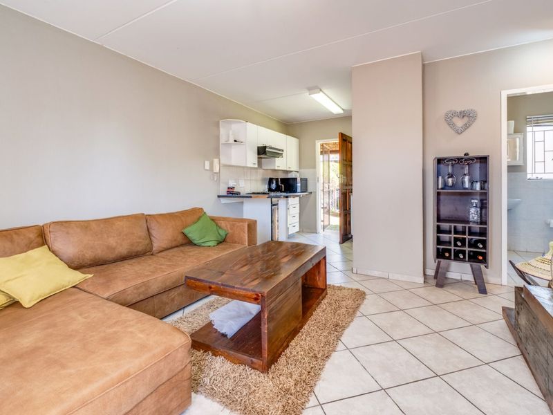 Apartment For Sale in Honeydew Grove - Photo 5