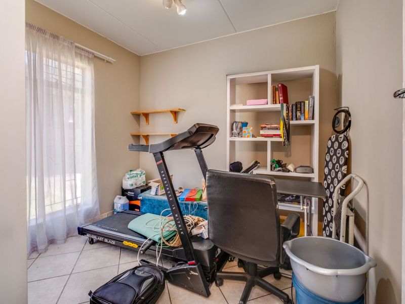 Apartment For Sale in Honeydew Grove - Photo 8