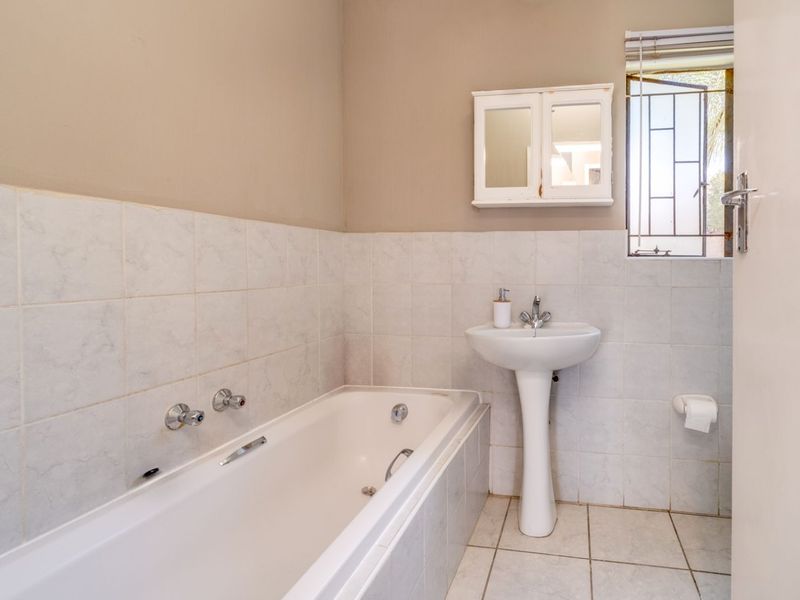 Apartment For Sale in Honeydew Grove - Photo 9