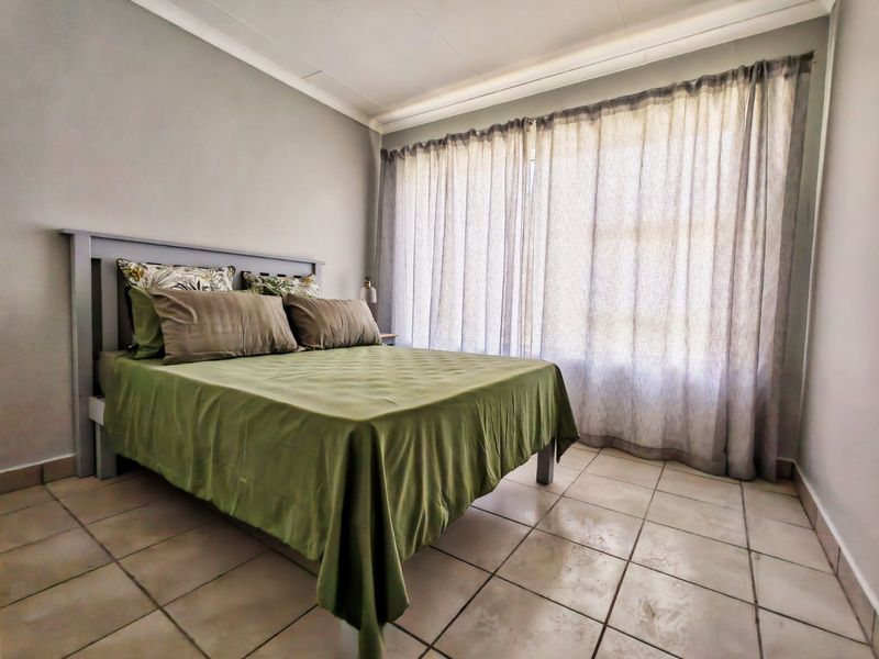 Townhouse For Sale in Hartenbos Central - Photo 9