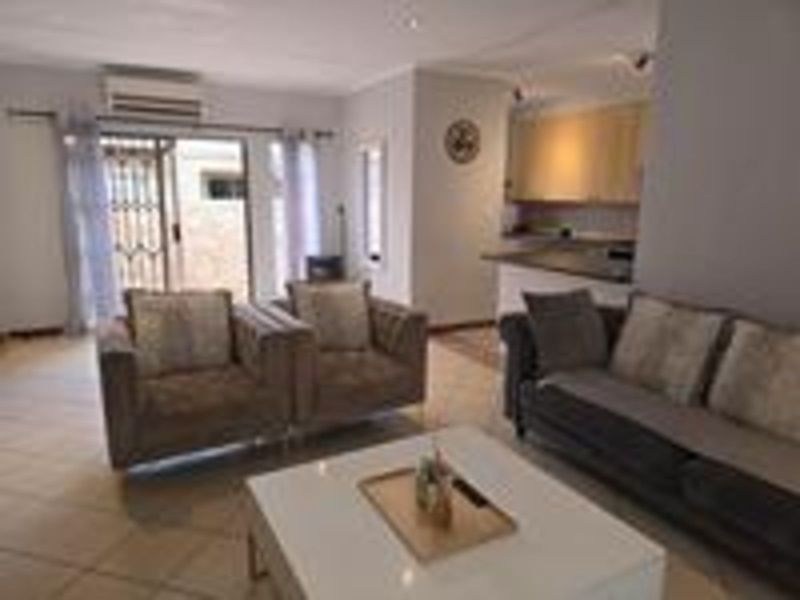 Townhouse For Sale in Equestria - Photo 7