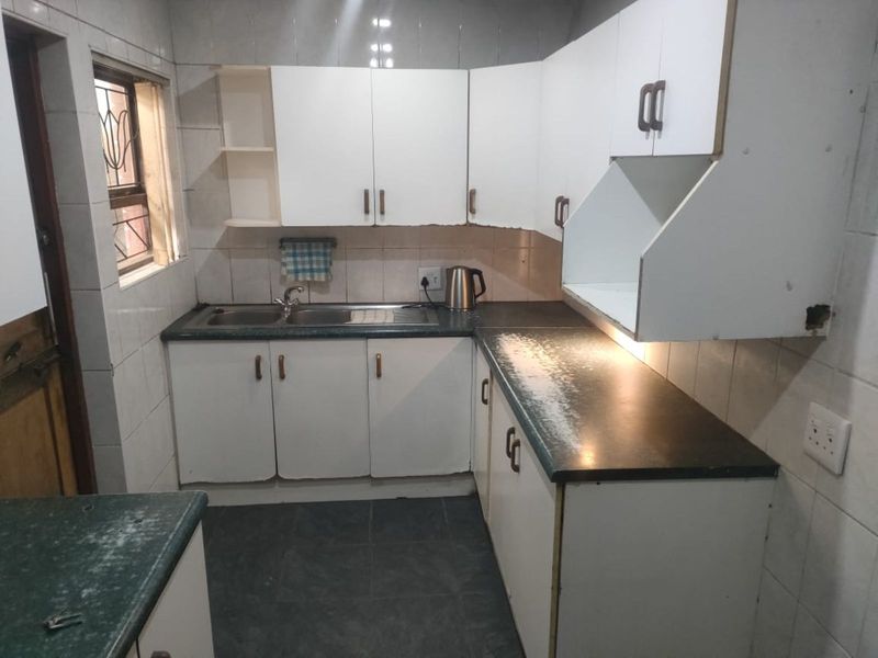 House For Sale in Bethelsdorp - Photo 2