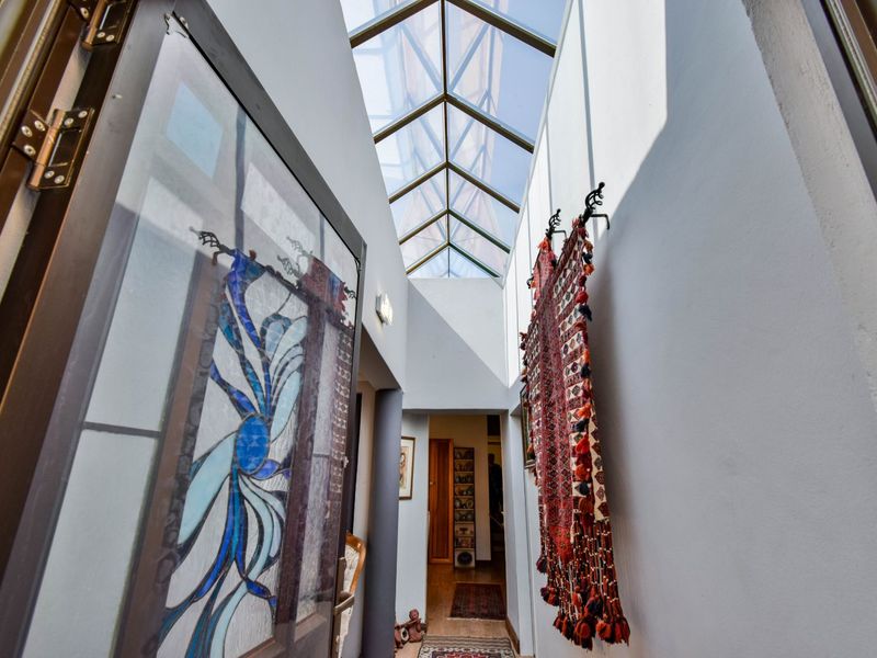 House For Sale in Garsfontein - Photo 4