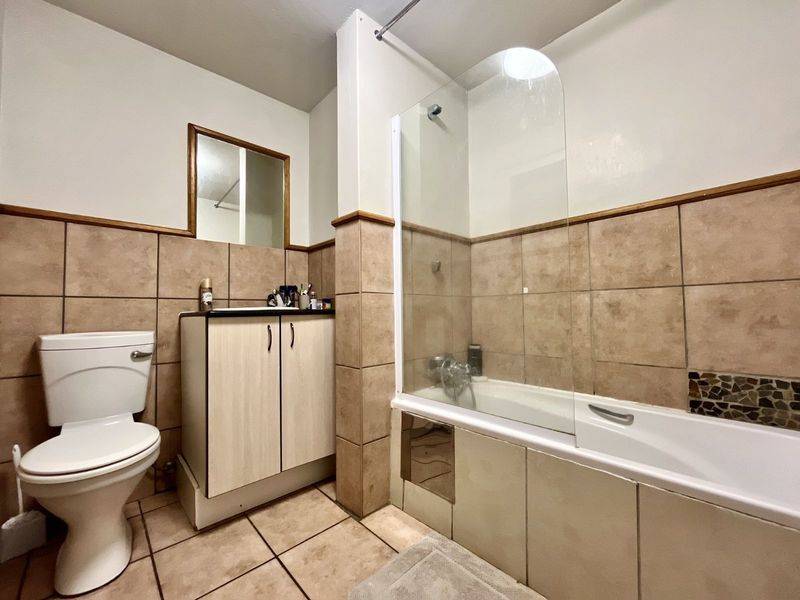 Apartment For Sale in Hatfield - Photo 4