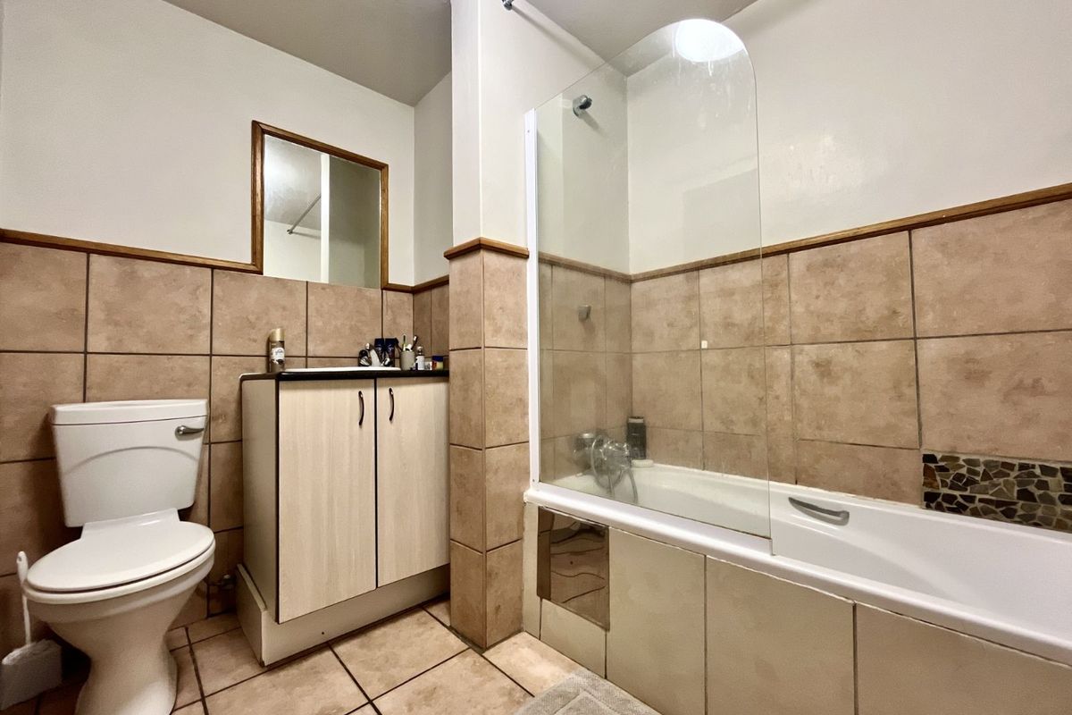 Apartment For Sale in Hatfield - Photo 4