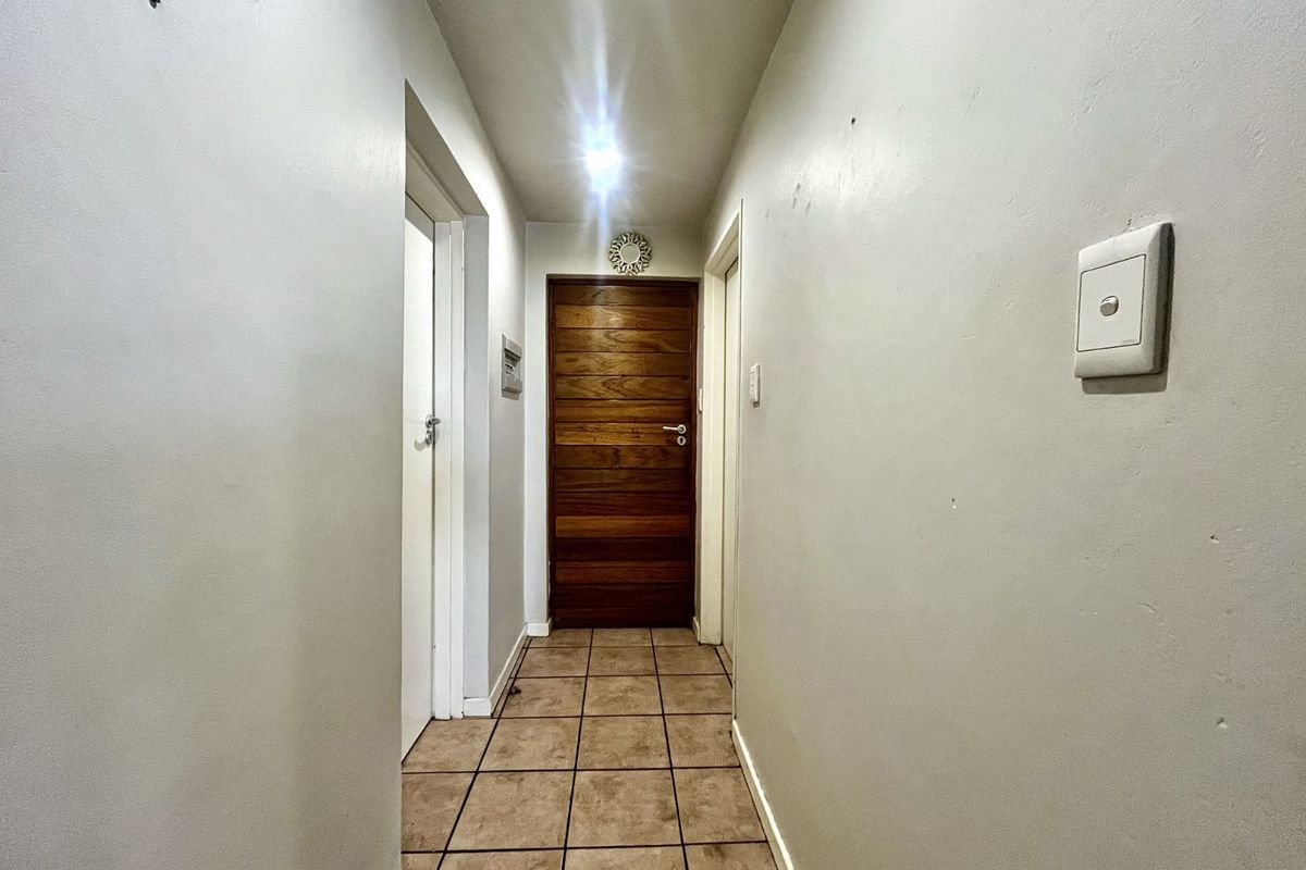 Apartment For Sale in Hatfield - Photo 3