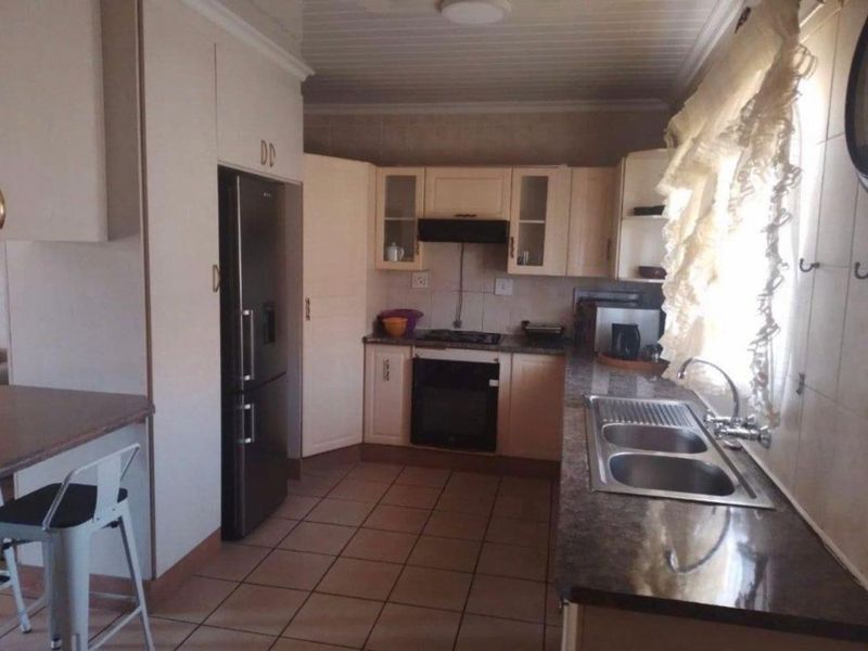 Townhouse For Sale in Reyno Ridge - Photo 8