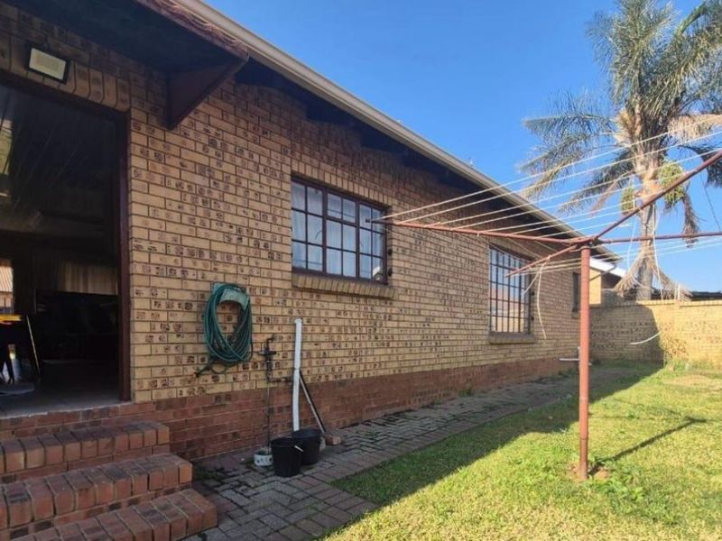 Townhouse For Sale in Reyno Ridge - Photo 10