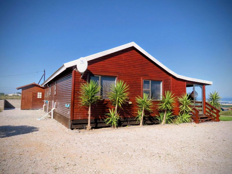 House For Sale in Hondeklip Bay - Photo 2
