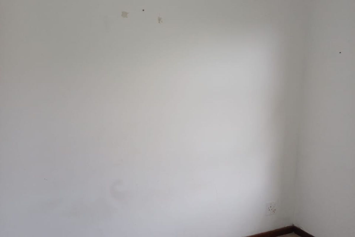 Townhouse For Sale in Kabega - Photo 5