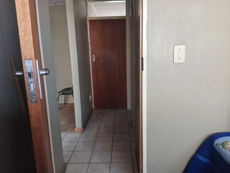 Apartment For Sale in Pretoria Central - Photo 6