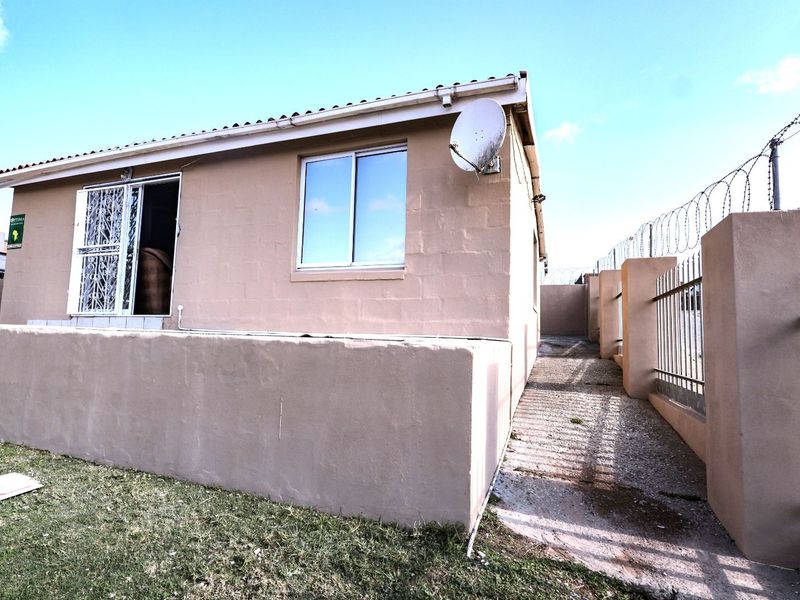 House For Sale in Parkdene - Photo 7