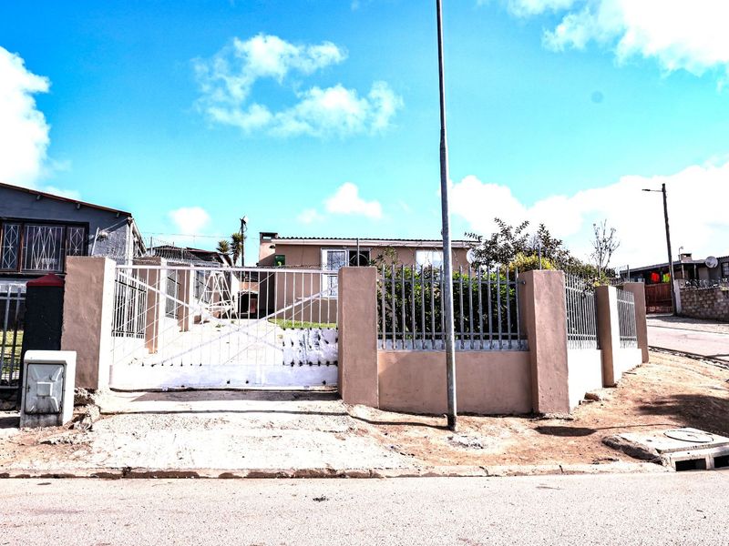 House For Sale in Parkdene - Photo 2