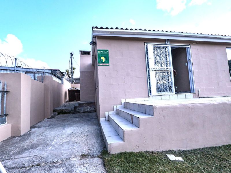 House For Sale in Parkdene - Photo 5