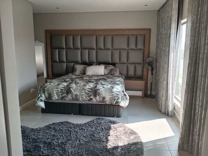 House For Sale in Olivedale - Photo 8