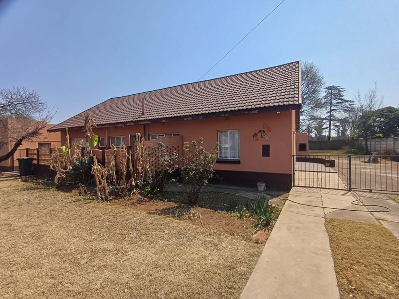 House For Sale in Stilfontein Central - Photo 3
