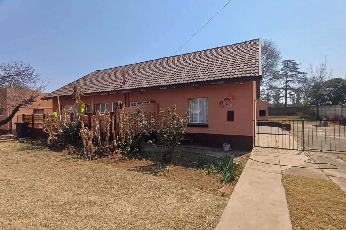 House For Sale in Stilfontein Central - Photo 3