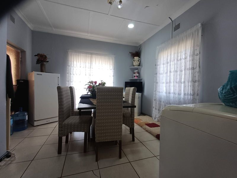 House For Sale in Stilfontein Central - Photo 5
