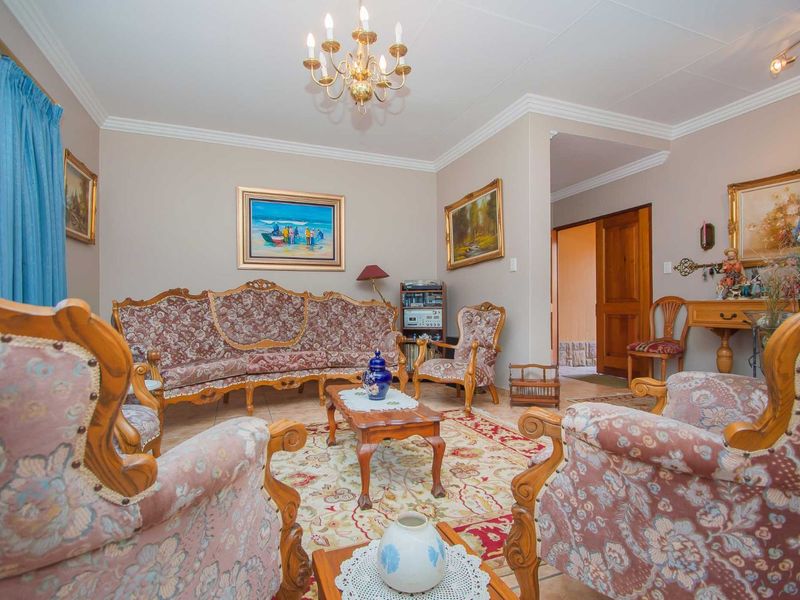 House For Sale in Constantia Kloof - Photo 6