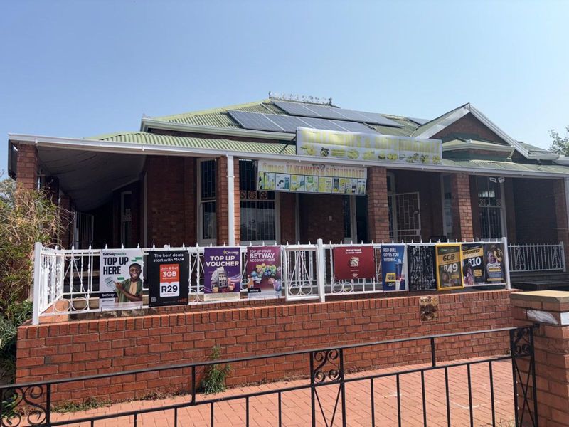 Retail For Sale in Memorial Road Area - Photo 9