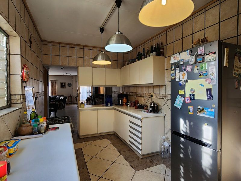 House For Sale in Flora Park - Photo 8