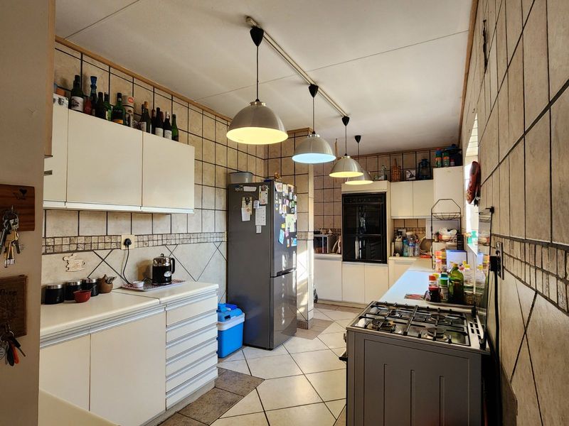 House For Sale in Flora Park - Photo 7