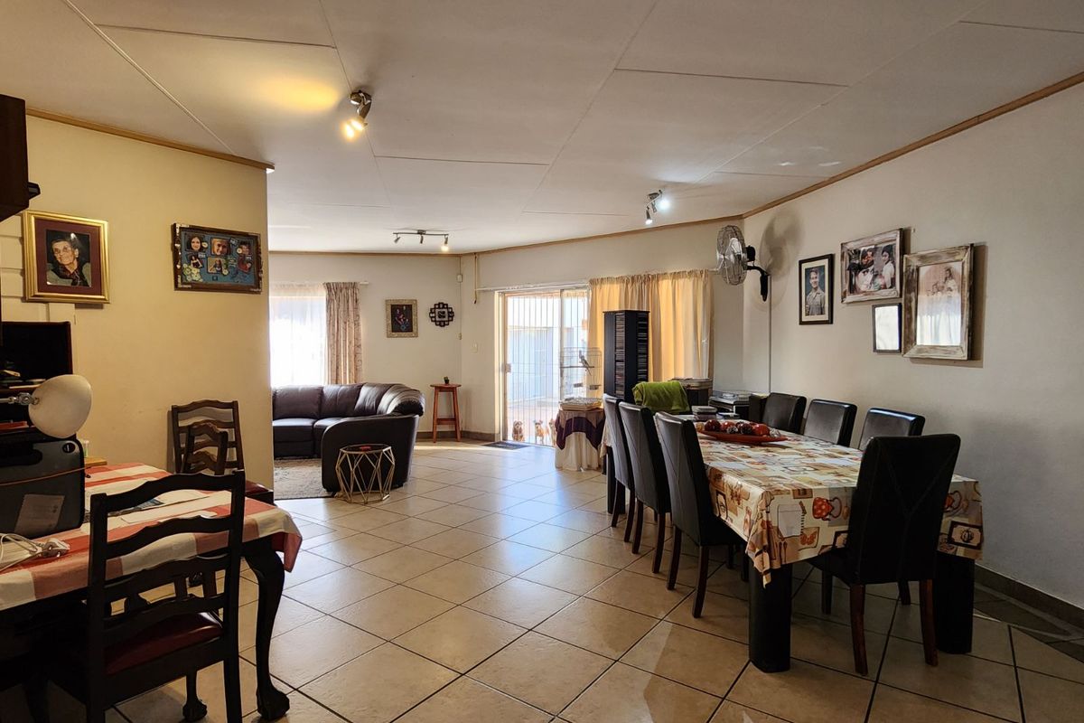 House For Sale in Flora Park - Photo 5