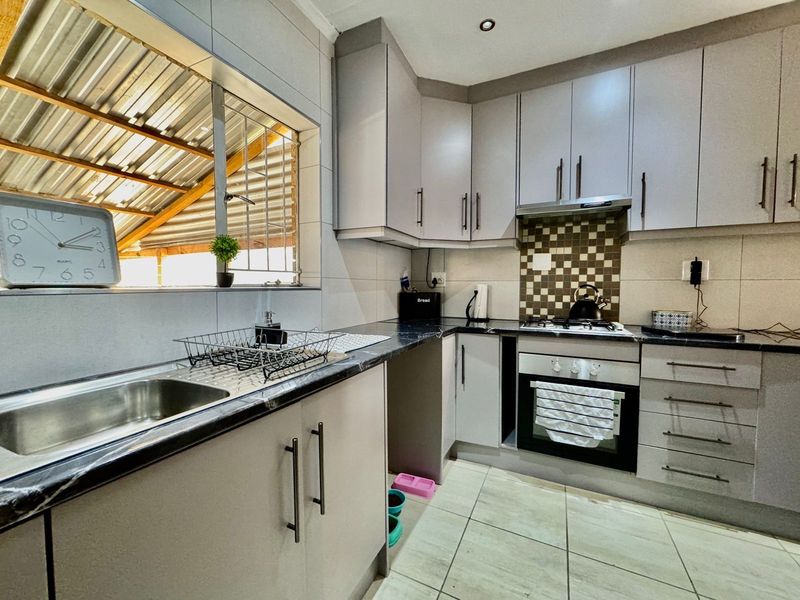 House For Sale in Evander - Photo 4