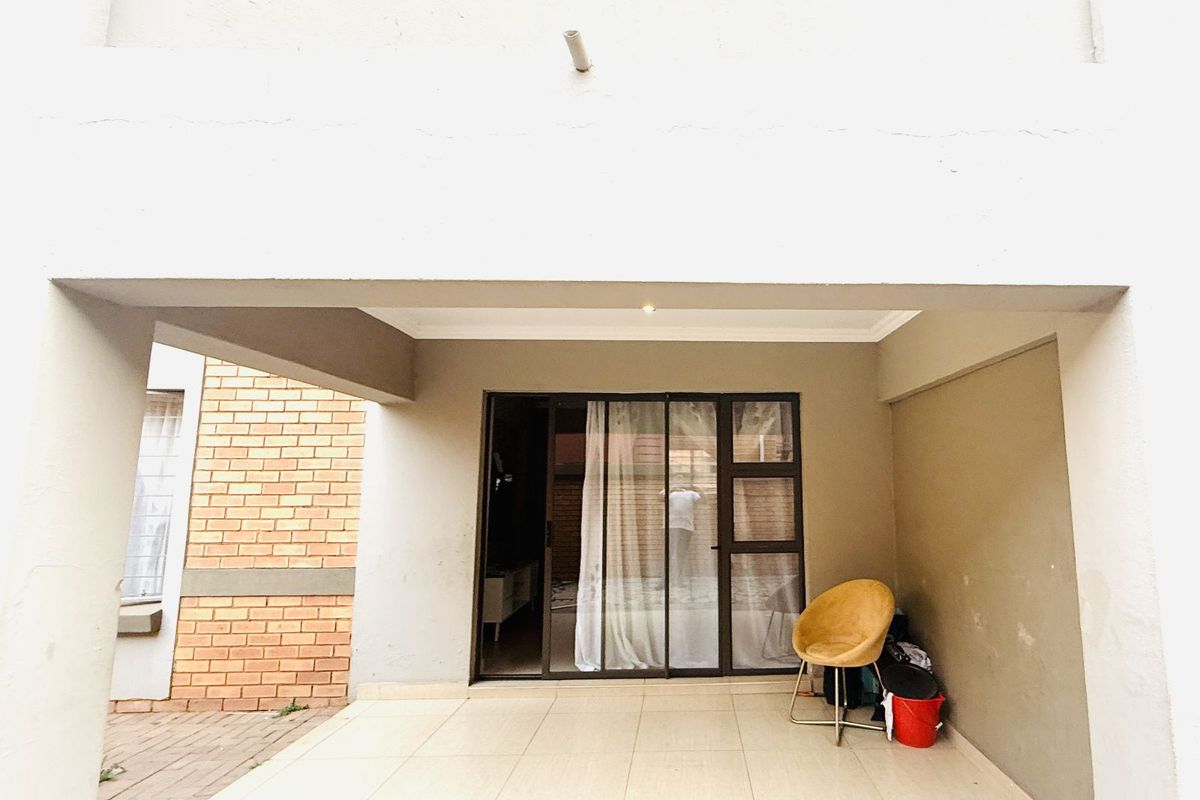 Apartment For Sale in Philip Nel Park - Photo 3