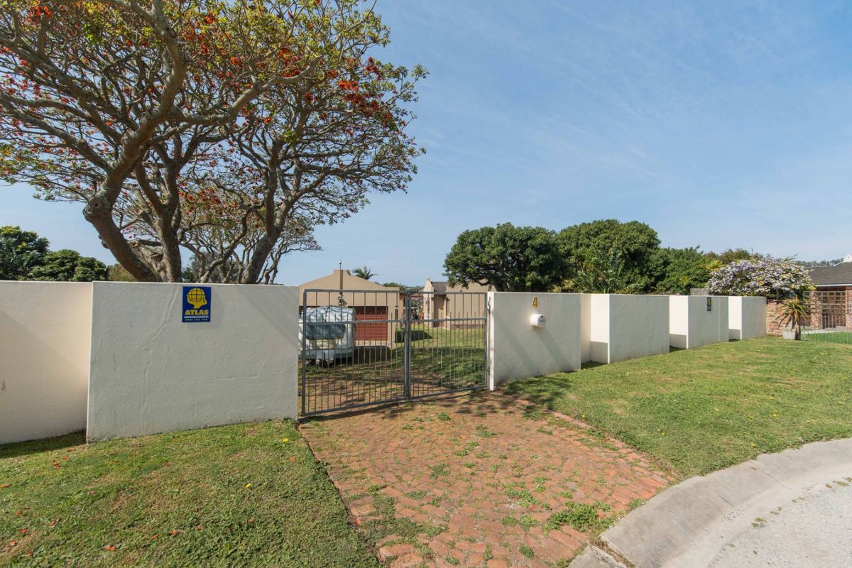 House For Sale in Miramar - Photo 2