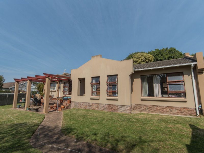 House For Sale in Miramar - Photo 9